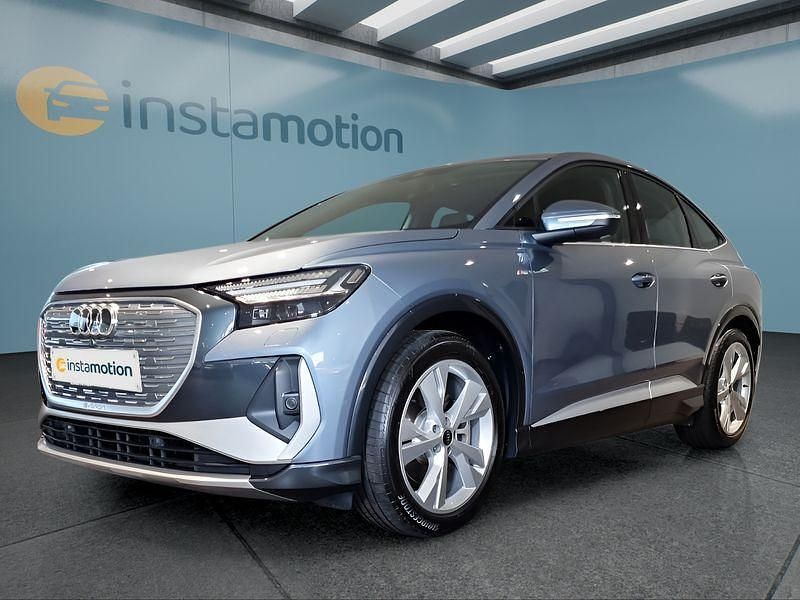 Blau Gebraucht 2024 Audi Q4 Sportback e-tron SUV | 53.299 € - Bild 1/4
