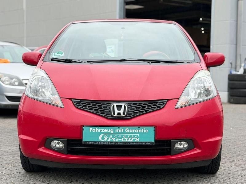 Gebraucht Honda Jazz Trend 90 PS (66 kW) 2010 Rot Kleinwagen