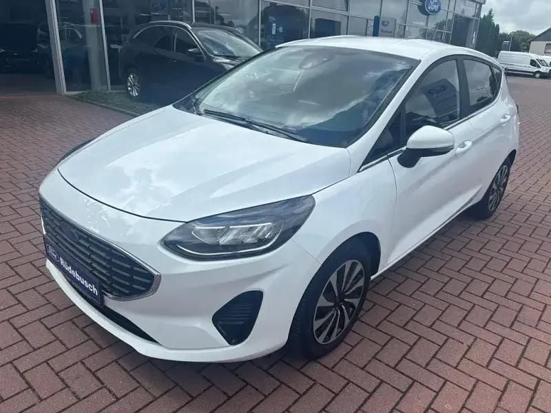 Weiß Gebraucht 2022 Ford Fiesta Titanium Kleinwagen | 14.890 € (Guter Preis) - Bild 1/4