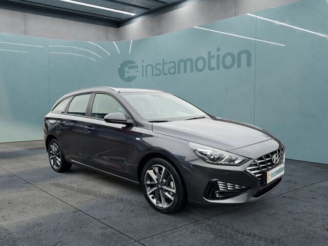 Grau Gebraucht 2024 Hyundai i30 Trend Kombi | 22.150 € (Teuer) - Bild 1/2