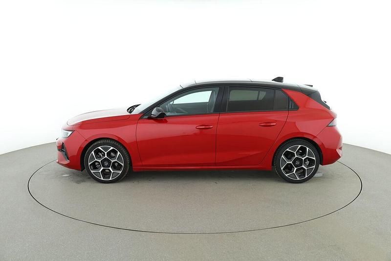 Usata Opel Astra Ultimate 136 CV (100 kW) 2024 Rosso Utilitaria