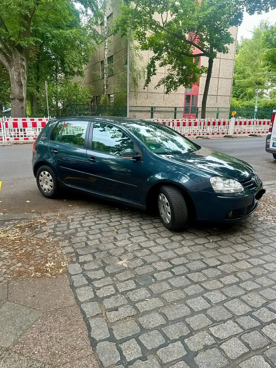 Gebraucht VW Golf V 102 PS (75 kW) 2007 Blau Kleinwagen
