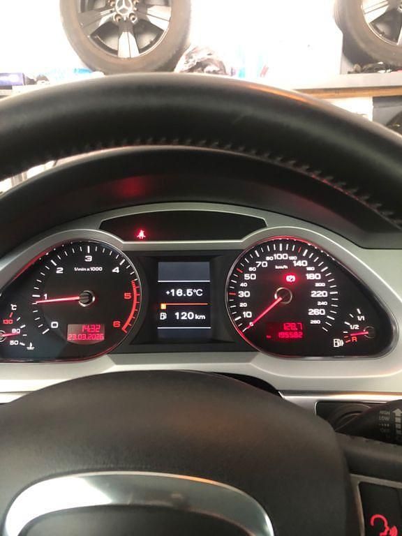 Gebraucht Audi A6 Ambiente 231 PS (169 kW) 2010 Silber Limousine