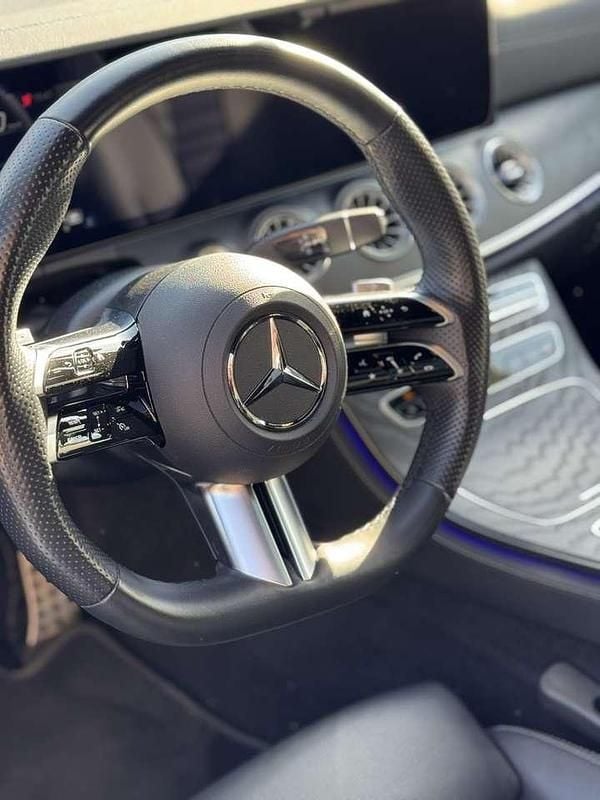 Gebraucht Mercedes E400 330 PS (242 kW) 2023 Grau Coupé