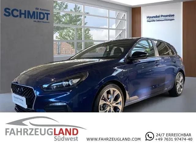 Stellar blue / met Gebraucht 2020 Hyundai i30 N Line Limousine | 17.890 € (Fairer Preis) - Bild 1/4