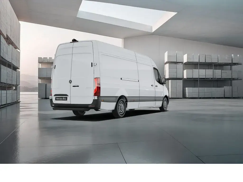 Gebraucht Mercedes Sprinter 170 PS (125 kW) 2025 Weiß Van
