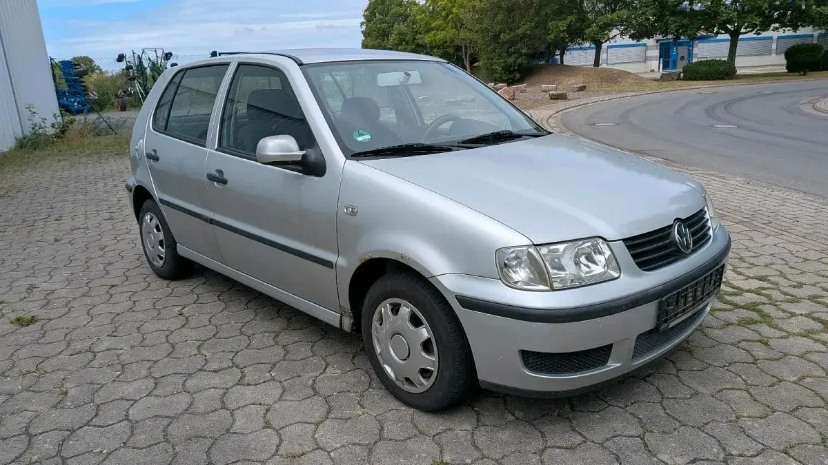 Gebraucht VW Polo 60 PS (44 kW) 2001 Silber Kleinwagen