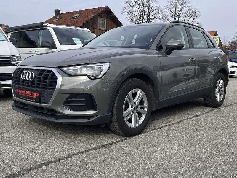Gebraucht Audi Q3 Basis 150 PS (110 kW) 2021 Grau SUV