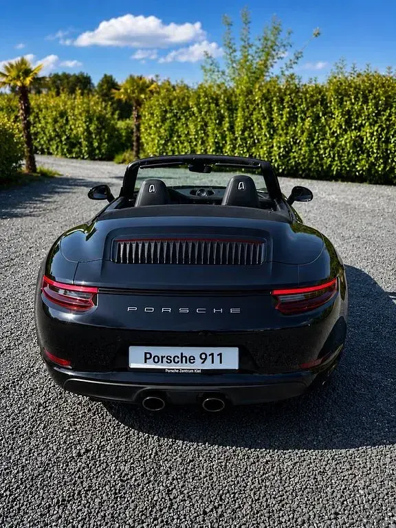 Begagnad Porsche 991 450 HK (330 kW) 2017 Svart Cab