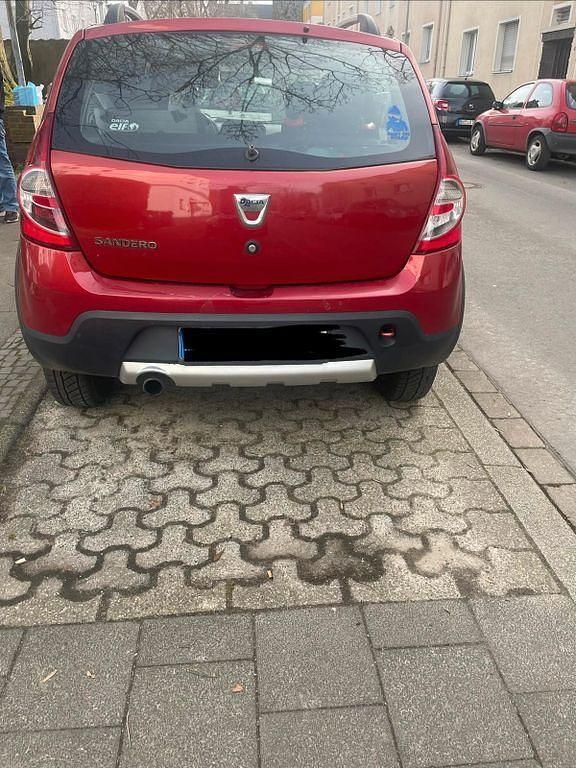 Gebraucht Dacia Sandero Stepway 84 PS (61 kW) 2013 Rot Limousine