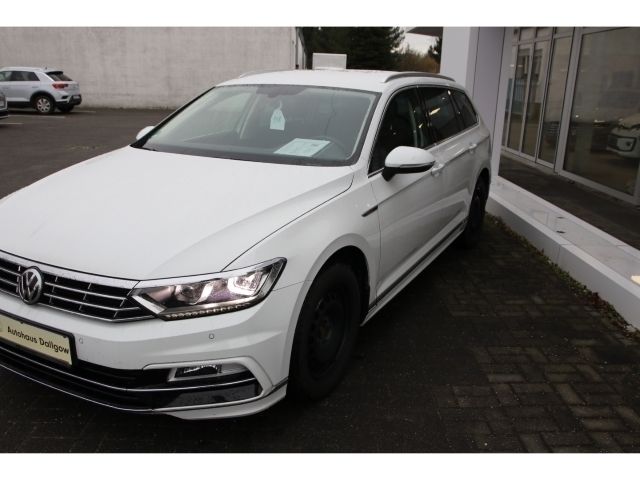 Gebraucht VW Passat Comfortline 190 PS (139 kW) 2018 Pure white Kombi