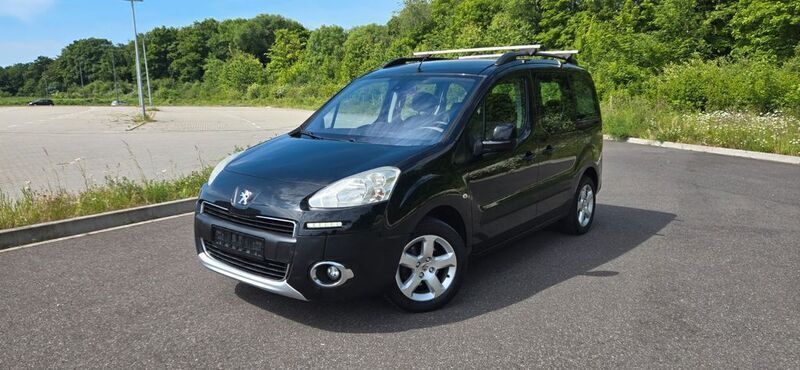 Schwarz Gebraucht 2013 Peugeot Partner Van / Kleinbus | 8.900 € (Teuer) - Bild 1/4