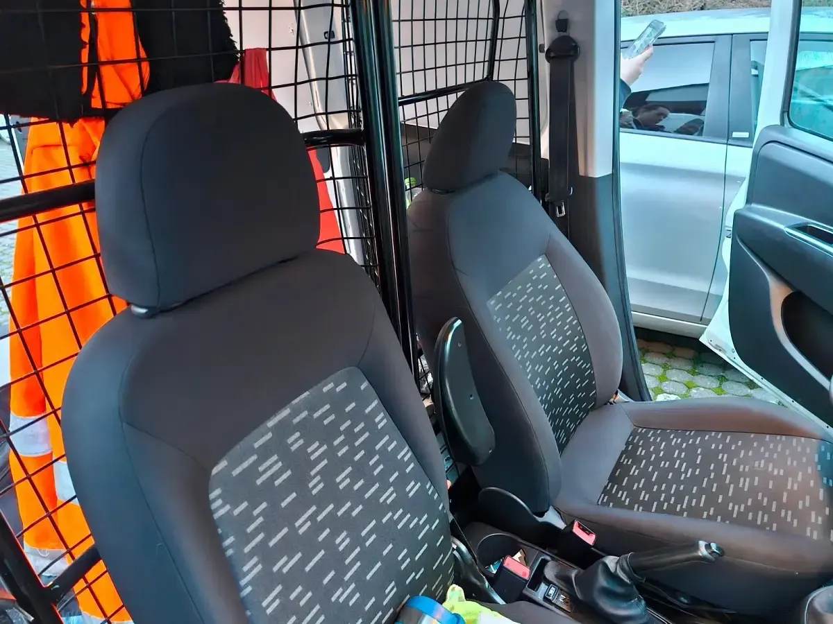 Używany Opel Combo 90 KM (66 kW) 2014 Biały Minivan