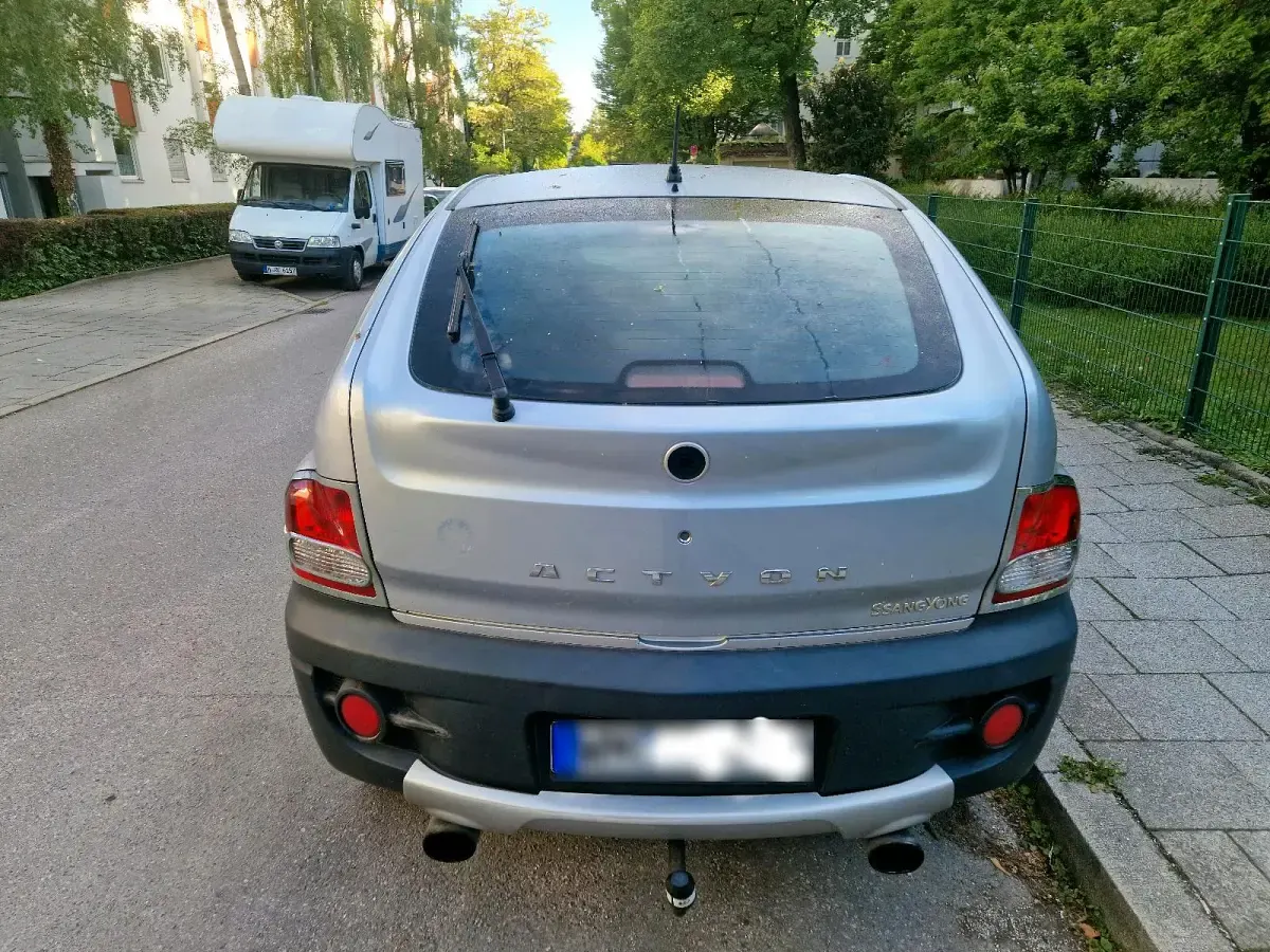 Gebraucht SsangYong Actyon 141 PS (103 kW) 2007 Silber SUV