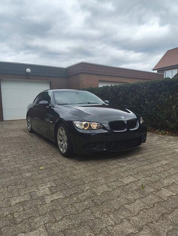 Schwarz Gebraucht 2008 BMW 325 Cabriolet Performance Cabrio | 9.500 € (Fairer Preis) - Bild 1/4