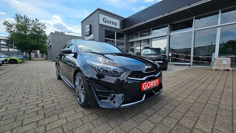 Schwarz Neu 2025 Kia Ceed GT-Line Limousine | 30.390 € (Fairer Preis) - Bild 1/4