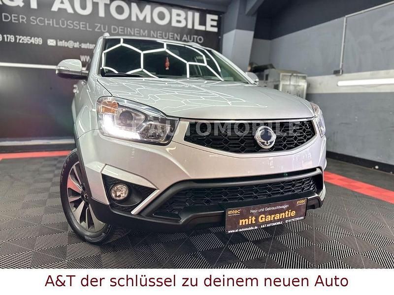 Silber Gebraucht 2013 Ssangyong (KGM) Korando Crystal SUV | 7.490 € - Bild 1/4