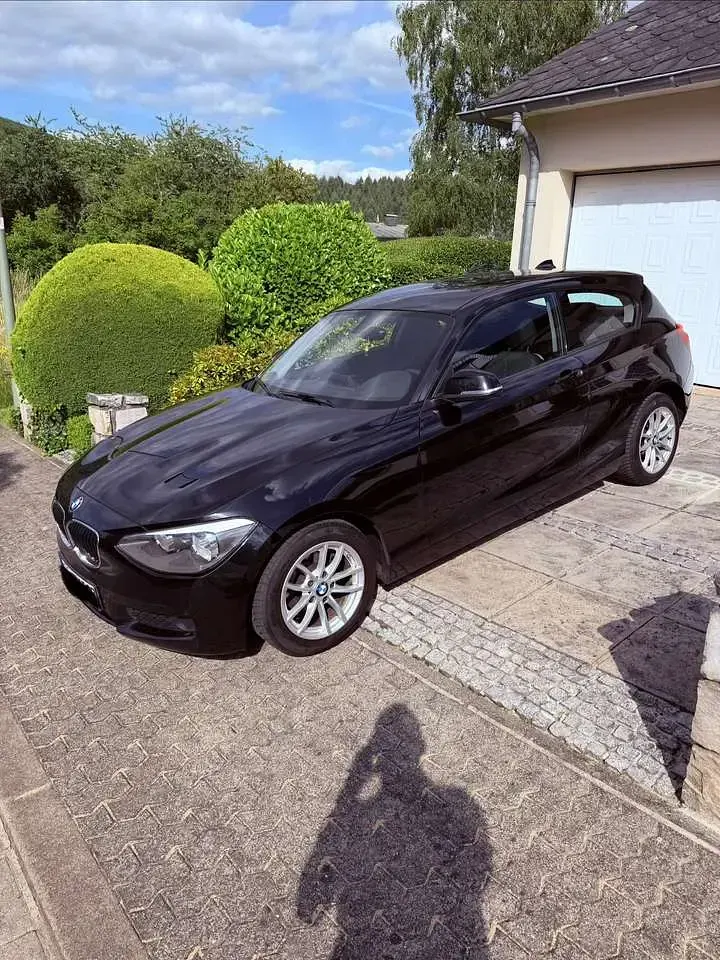 Gebraucht BMW 116 116 PS (85 kW) 2015 Schwarz Kleinwagen