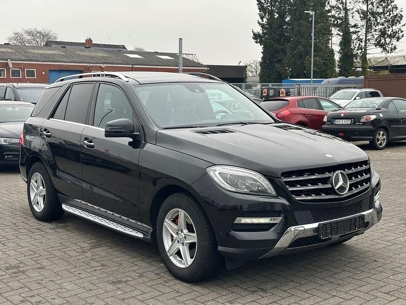 Gebraucht Mercedes ML350 258 PS (189 kW) 2013 Schwarz SUV