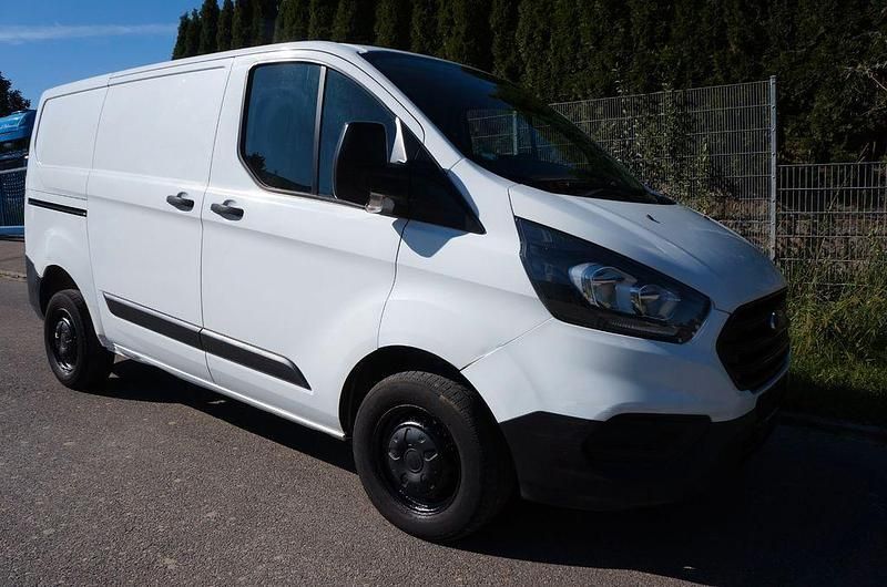 Gebraucht Ford Transit Custom 105 PS (77 kW) 2020 Weiß Van / Kleinbus