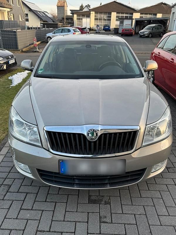 Gebraucht 2009 Skoda Octavia Limousine | 2.650 € (Fairer Preis) - Bild 1/4