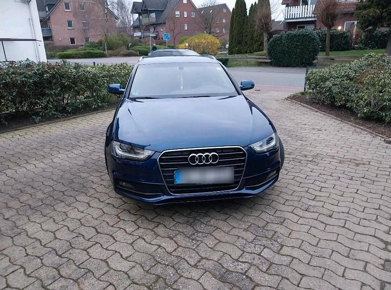 Gebraucht Audi A4 S-Line 2014 Blau Kombi
