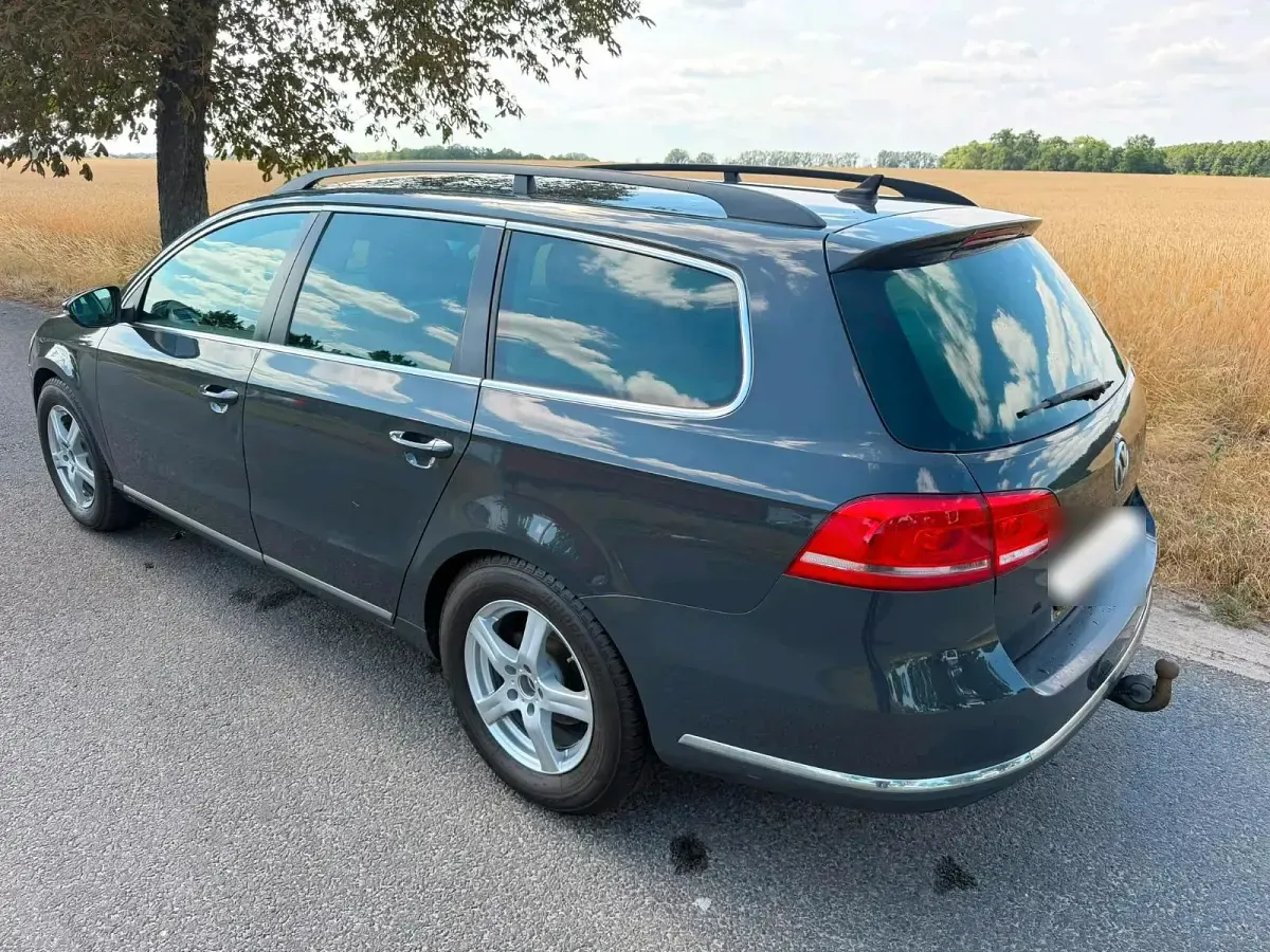 Gebraucht VW Passat 140 PS (102 kW) 2013 Kombi