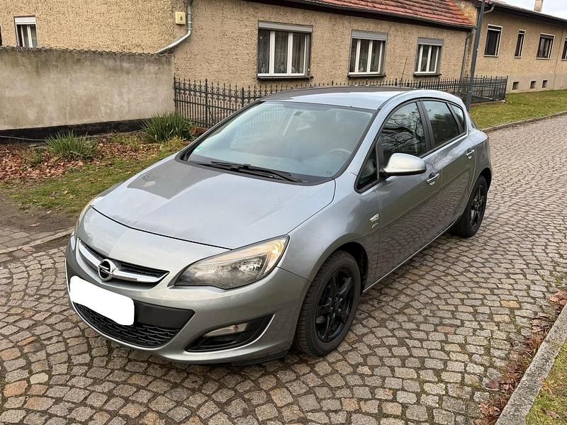 Gebraucht 2013 Opel Astra Limousine | 4.800 € (Superpreis) - Bild 1/4
