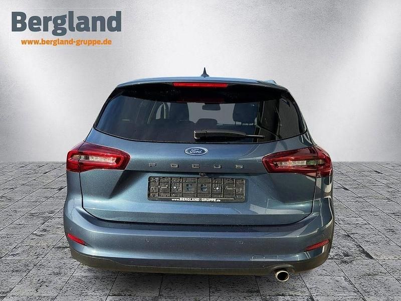 Używany Ford Focus Titanium X 125 KM (91 kW) 2024 Niebieski Sedan/Limuzyna