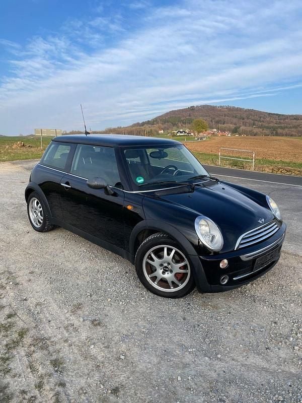 Gebraucht Mini ONE 90 PS (66 kW) 2004 Schwarz Kleinwagen