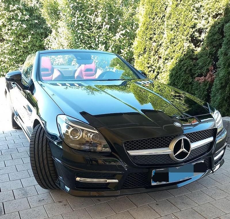 Schwarz Gebraucht 2011 Mercedes SLK200 Sport Edition Cabrio | 20.999 € (Fairer Preis) - Bild 1/4