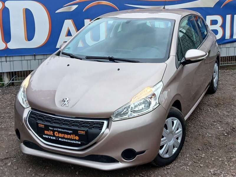 Lackierung pink quartz/blossom Gebraucht 2013 Peugeot 208 Active Kleinwagen | 4.990 € (Teuer) - Bild 1/4