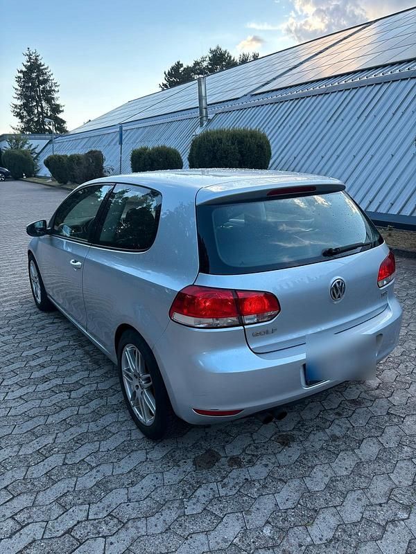 Gebraucht VW Golf VI 110 PS (80 kW) 2009 Silber Kleinwagen