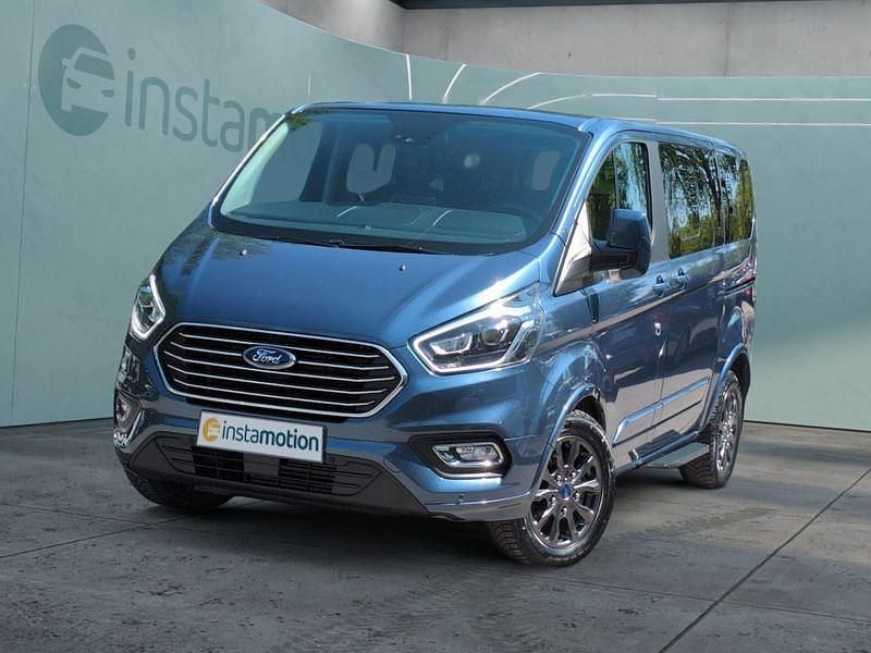 Blau Gebraucht 2024 Ford Tourneo Custom Van / Kleinbus | 45.849 € (Etwas zu teuer) - Bild 1/4