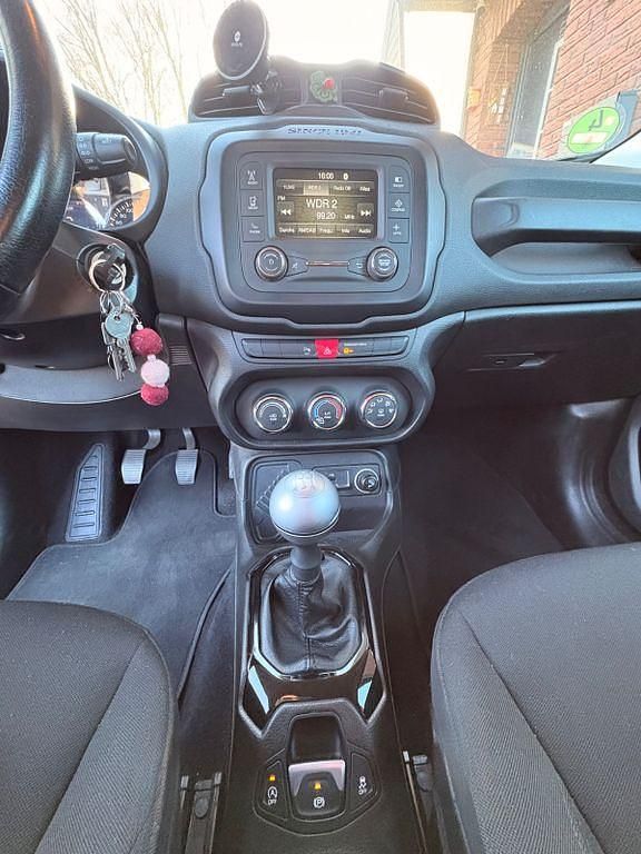 Gebraucht Jeep Renegade 110 PS (80 kW) 2017 Rot SUV