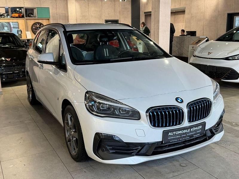 Gebraucht BMW 225 Active Tourer Sport Line 224 PS (164 kW) 2018 Weiß Van / Kleinbus