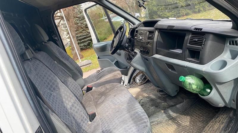 Second-hand Ford Transit 100 CP (73 kW) 2009 Alb Berlinǎ