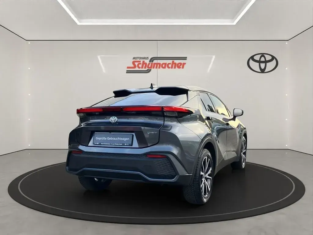 Gebraucht Toyota C-HR Team 140 PS (102 kW) 2024 Grau SUV