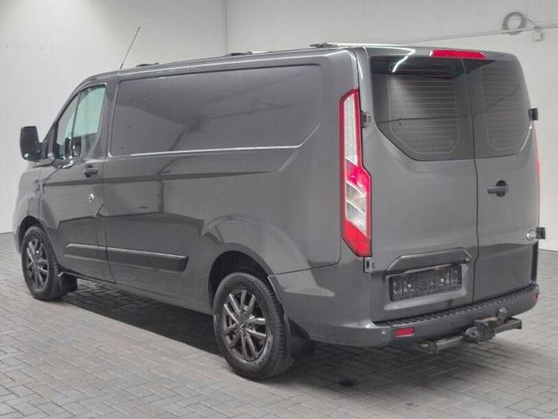 Usado Ford Transit Custom 170 HP (125 kW) 2018 Cinzento Van
