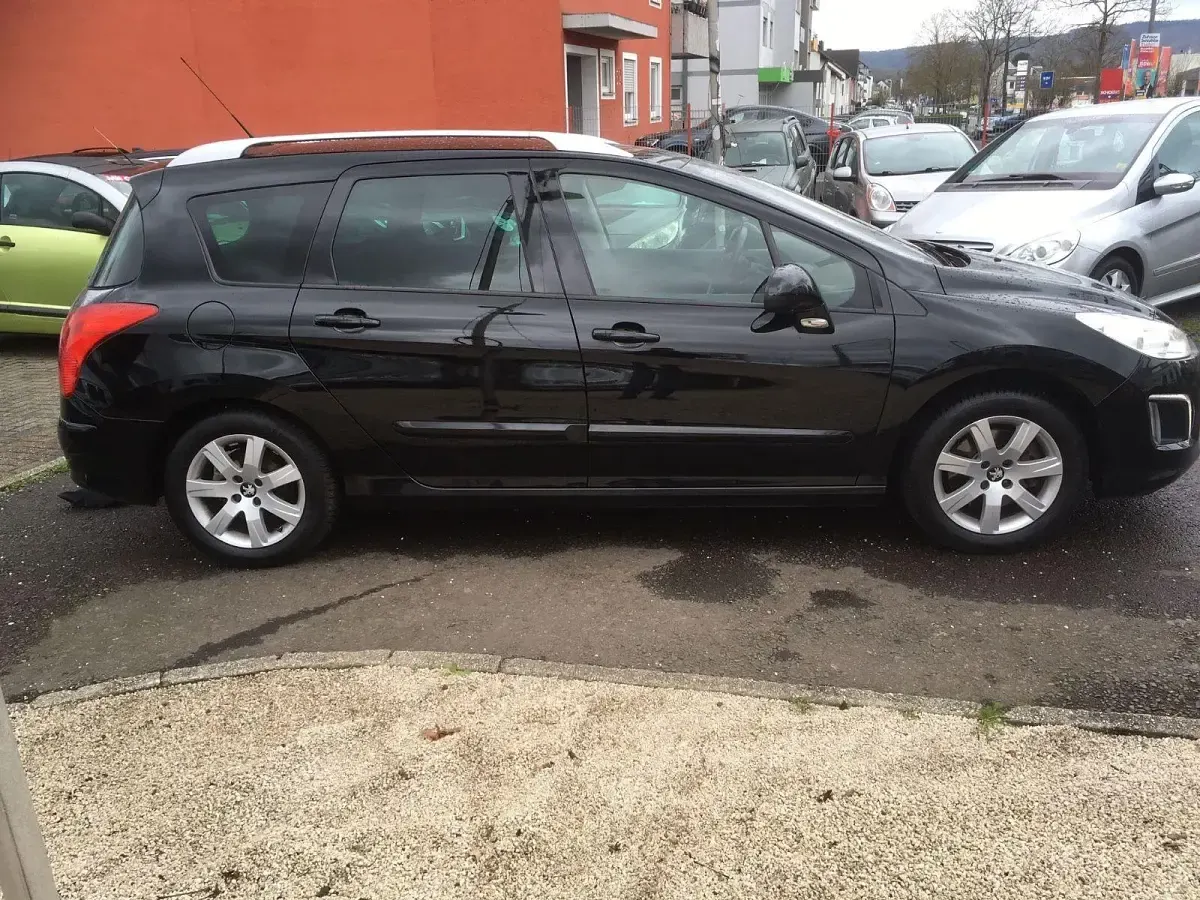 Gebraucht Peugeot 308 SW Style 150 PS (110 kW) 2013 Schwarz Kombi