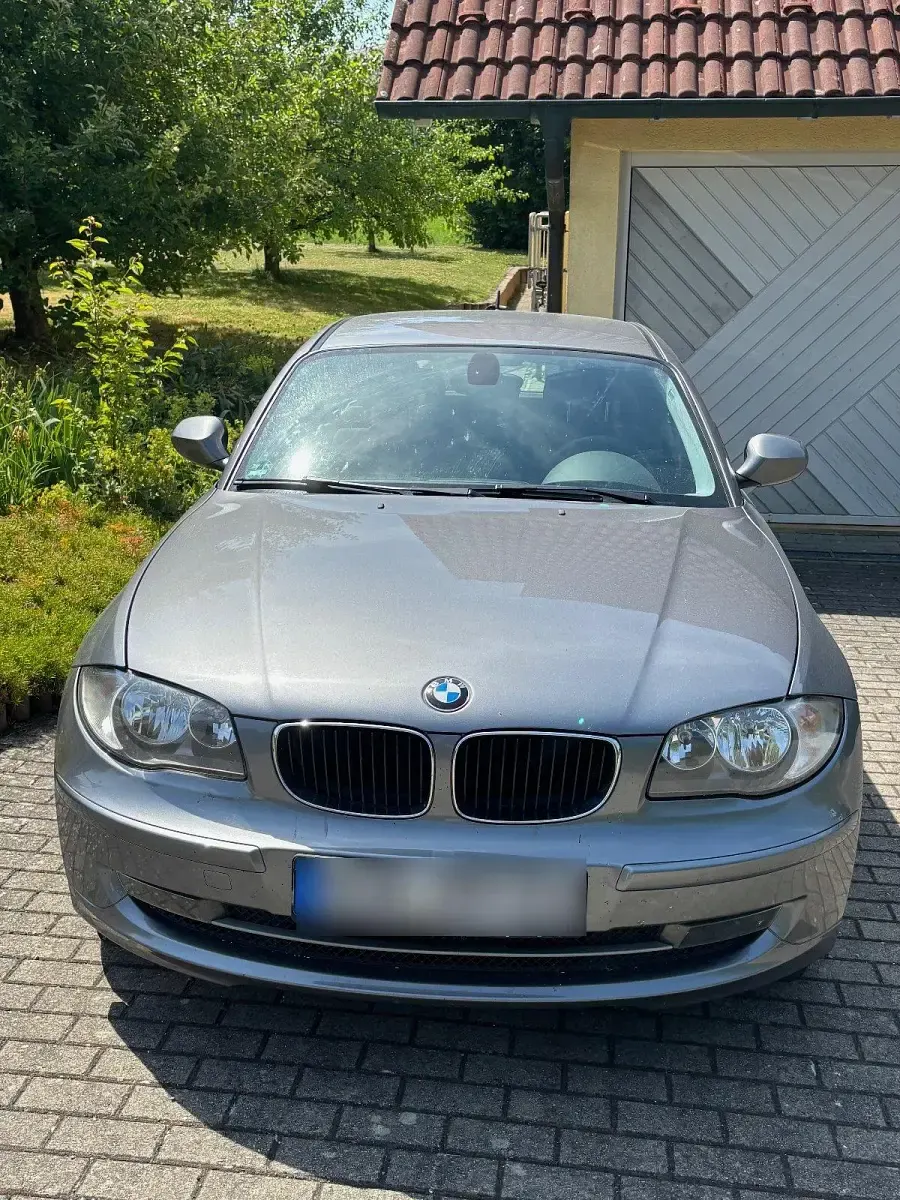 Gebraucht BMW 116 116 PS (85 kW) 2010 Grau Kleinwagen