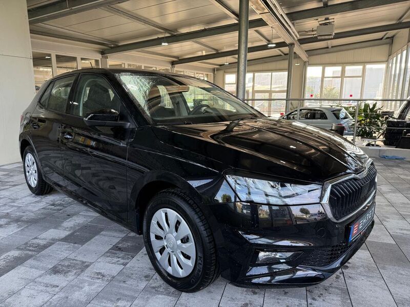 Schwarz Neu 2024 Skoda Fabia Ambition Limousine | 18.480 € (Fairer Preis) - Bild 1/4