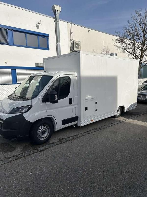 Neu Opel Movano 131 PS (96 kW) 2025 Weiß Van