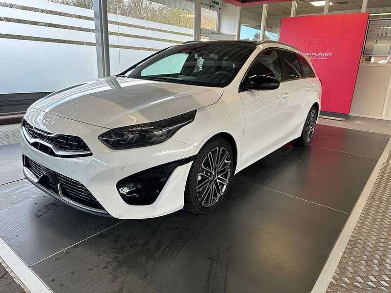 Weiß Neu 2024 Kia Ceed Sportswagon Kombi | 33.222 € (Teuer) - Bild 1/4