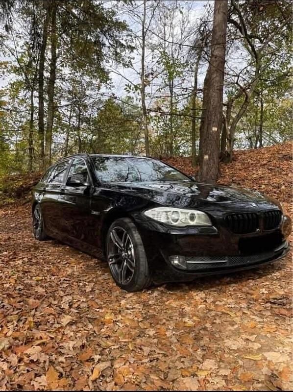 Gebraucht BMW 530 245 PS (180 kW) 2012 Schwarz Kombi