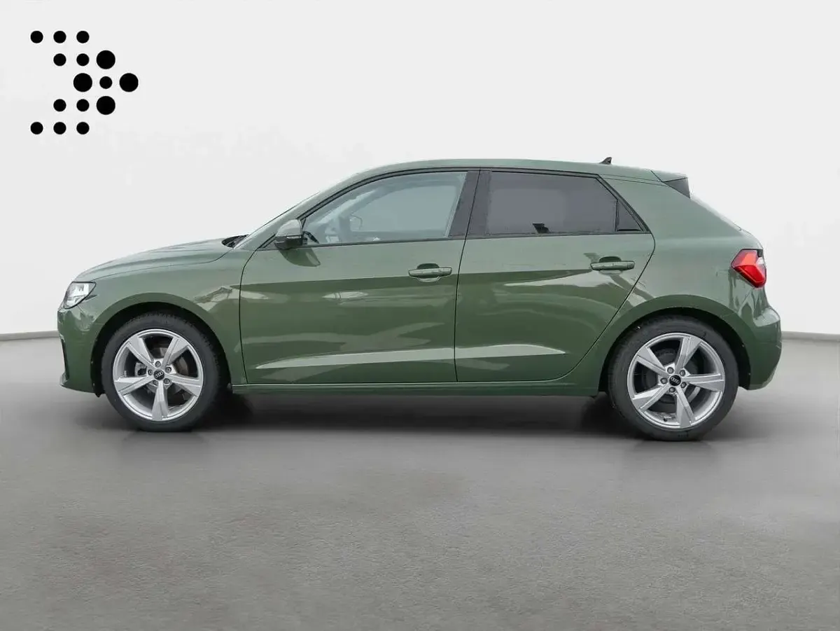 Gebraucht Audi A1 95 PS (69 kW) 2025 Distriktgrün metallic SUV