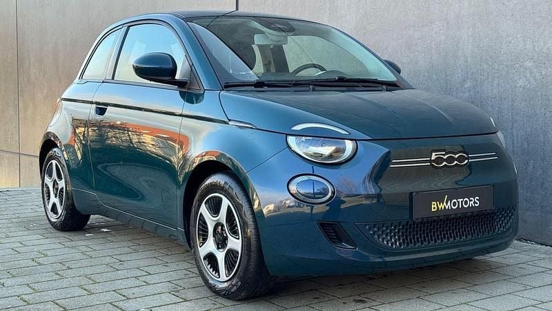 Gebraucht Fiat 500e Action 69 kW (95 PS) 2022 Grün Kleinwagen
