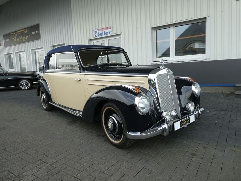 Blau Gebraucht 1952 Mercedes 220 Cabrio | 149.900 € - Bild 1/4
