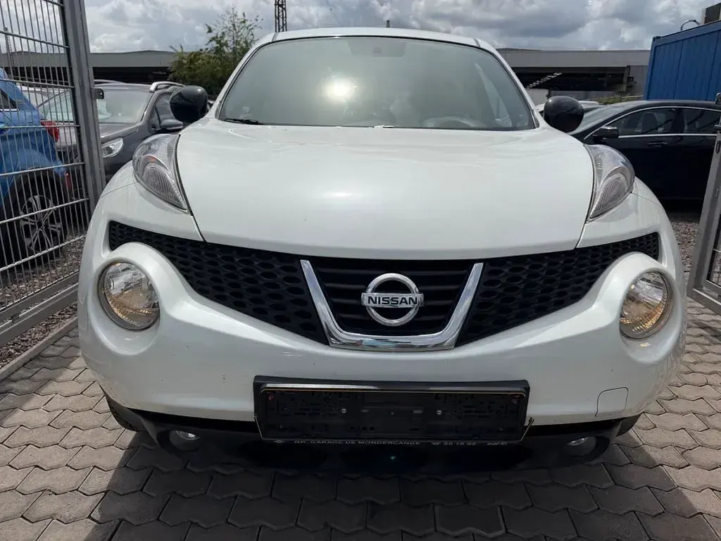 Używany Nissan Juke Acenta 110 KM (80 kW) 2014 Biały SUV