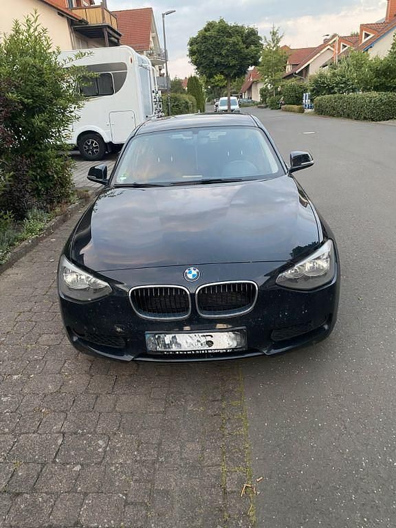 Schwarz Gebraucht 2014 BMW 116 Kleinwagen | 3.636 € (Superpreis) - Bild 1/2